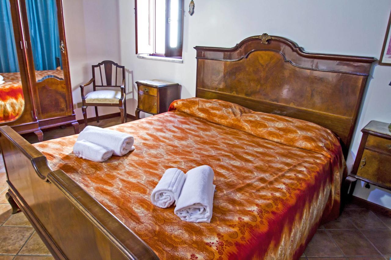 Casa Ifigenia Villa เชฟาลู ภายนอก รูปภาพ