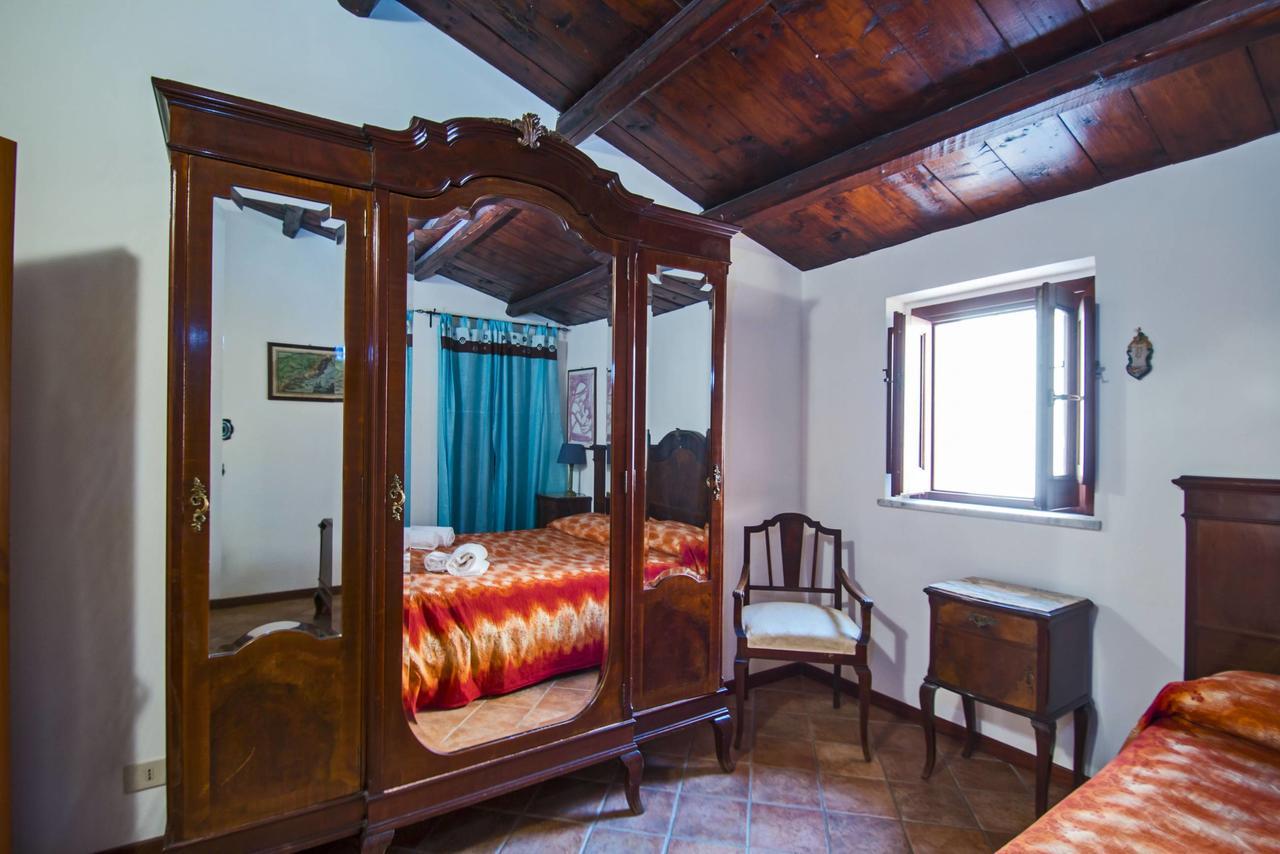 Casa Ifigenia Villa เชฟาลู ภายนอก รูปภาพ
